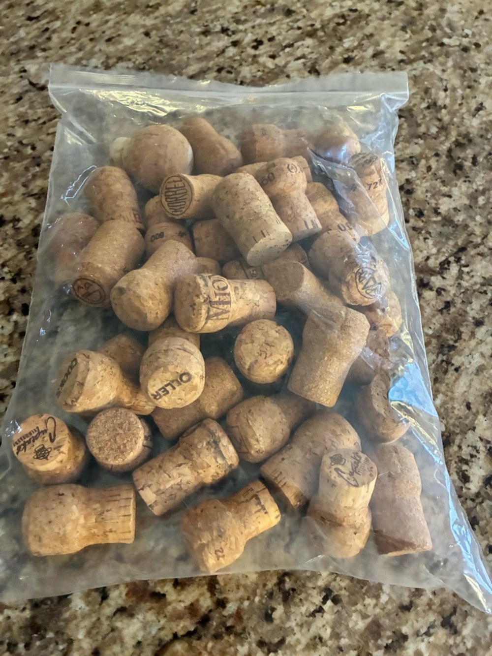 Bag of 40 Natural Cork Champagne Stoppers